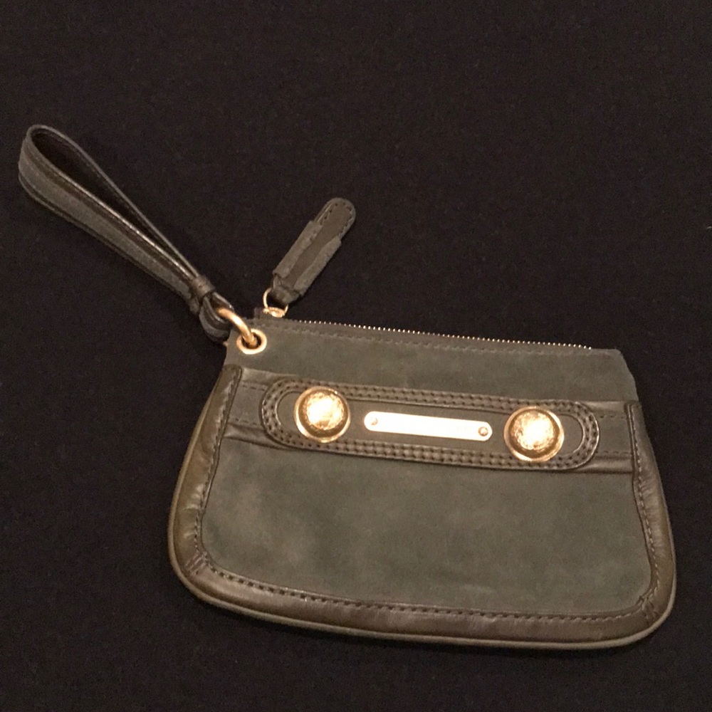 Juicy Couture Army Green Wristlet 💖